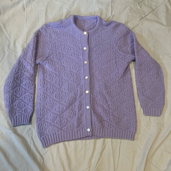 Knitted Cardigan Sweater Lilac Lavender With Pearl Button Closure Women’s Small - Picture 1 of 6